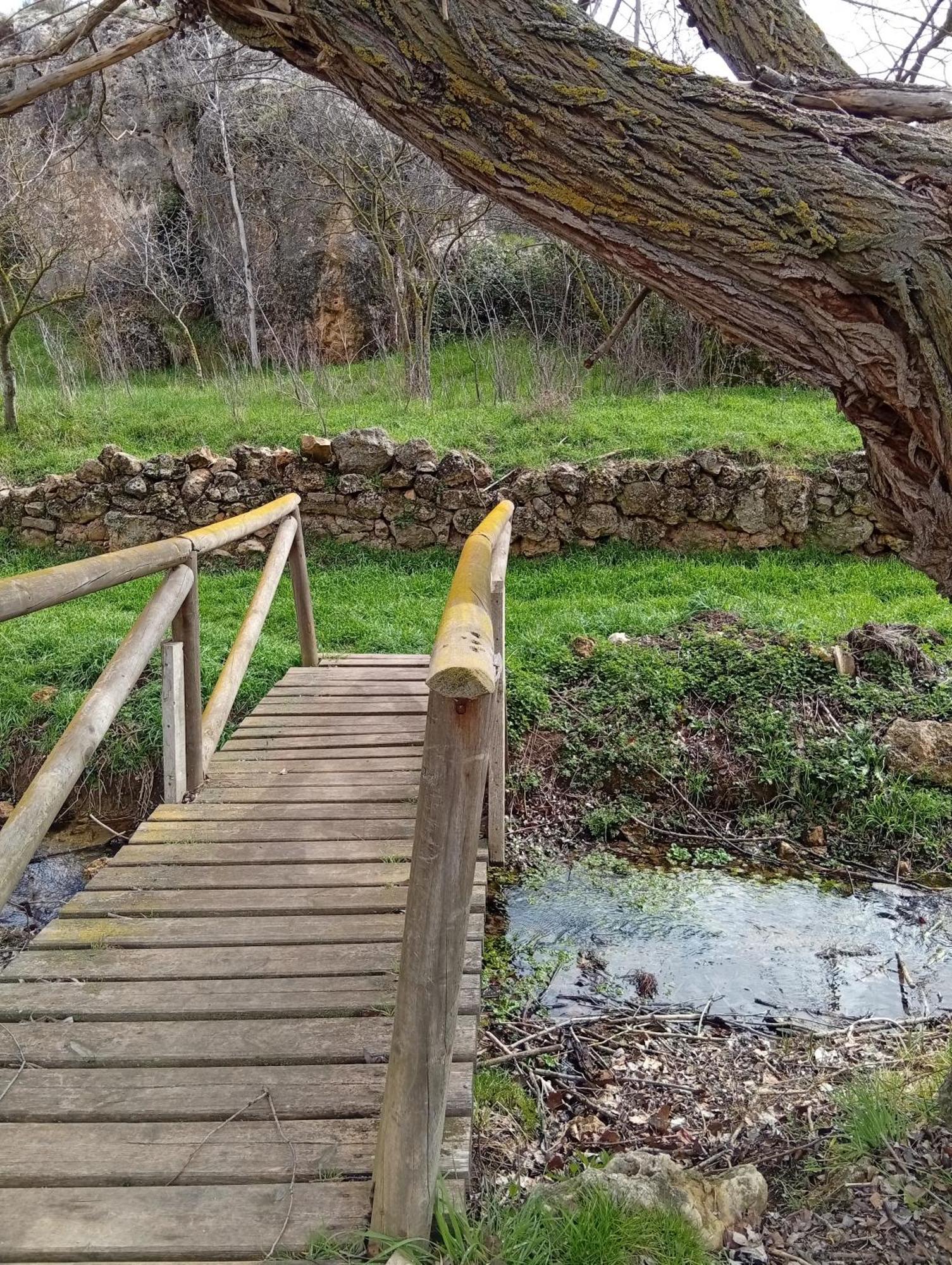 Los Quinones Fuentes Calientes 外观 照片